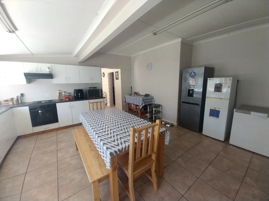 4 Bedroom Property for Sale in Rouxpark Western Cape
